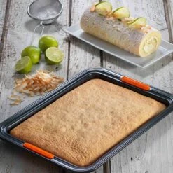 Le Creuset Bakeware - Jelly Roll Pan, 42x30cm -Kitchen Appliances Sale 7BKWLEC0800 003 2